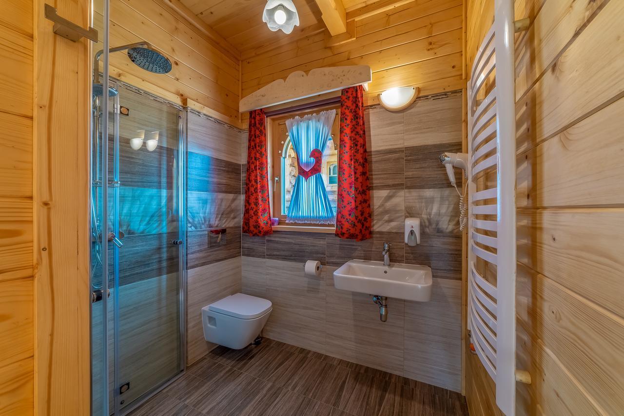 Domek W Bialce Z Jacuzzi W Ogrodzie Białka Tatrzańska Exterior photo